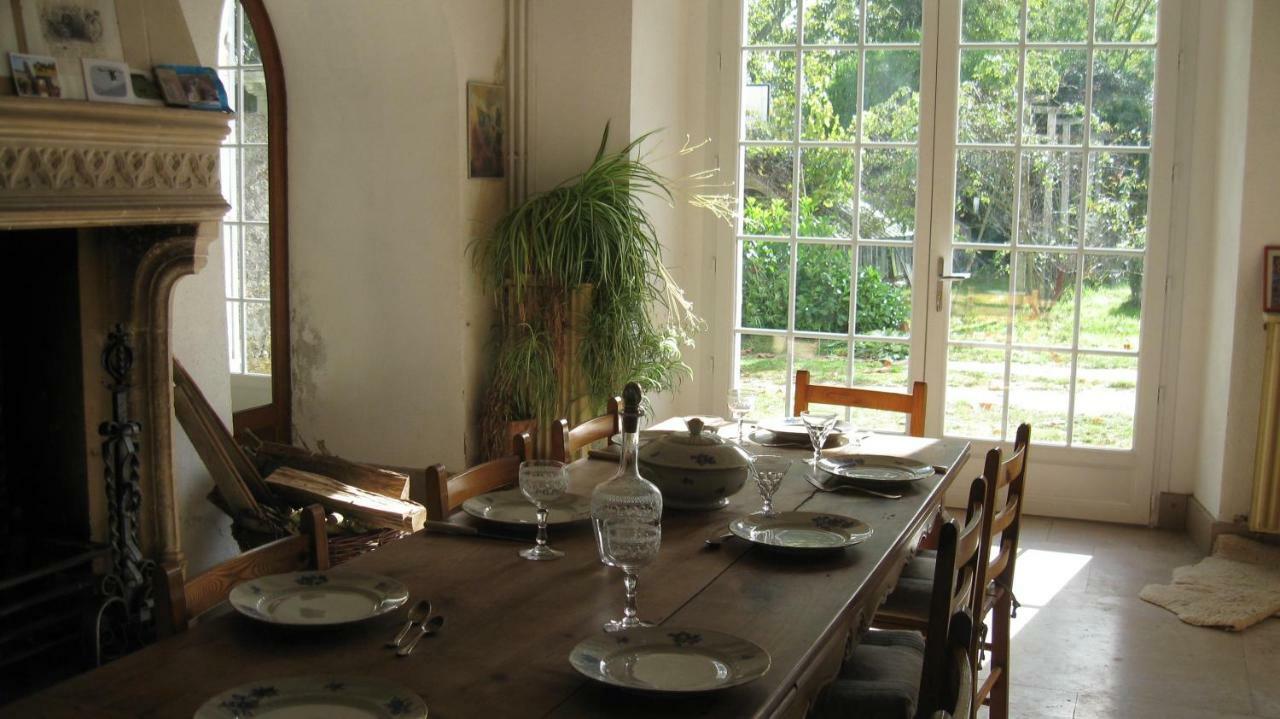Le Petit Bois Bed & Breakfast Chateau-la-Valliere Eksteriør bilde